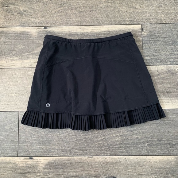 lululemon athletica Dresses & Skirts - NWOT Lululemon Pleated Tennis Skirt